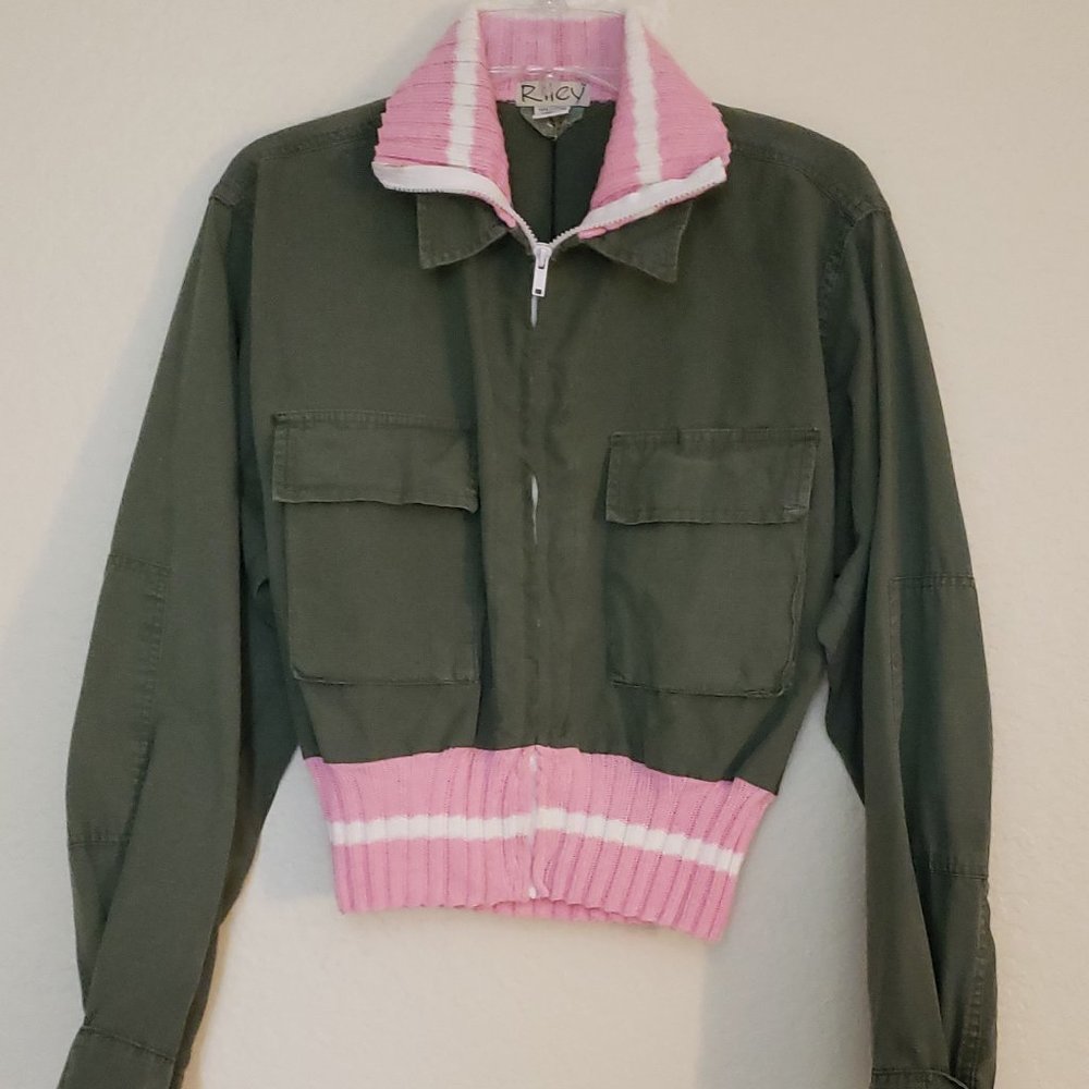 Riley NWT Funky Khaki/Green Bomber Style Coat W/ Pink & White  Sweater Trim-S-M